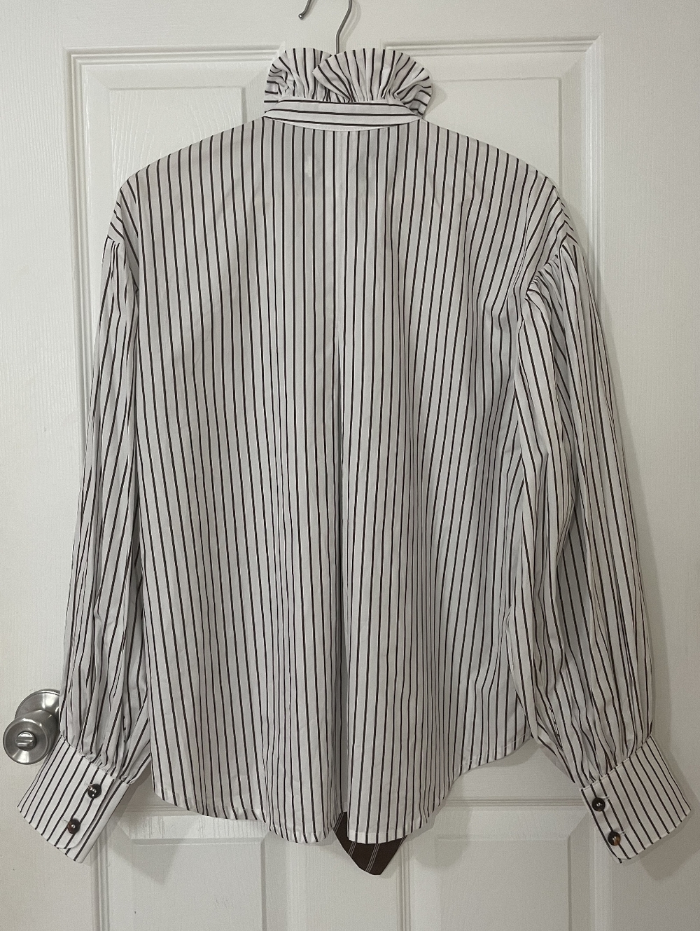 MarÁvic White blouse with stripes, knotted collar buttons and with tie, size S - Picture 2 of 8